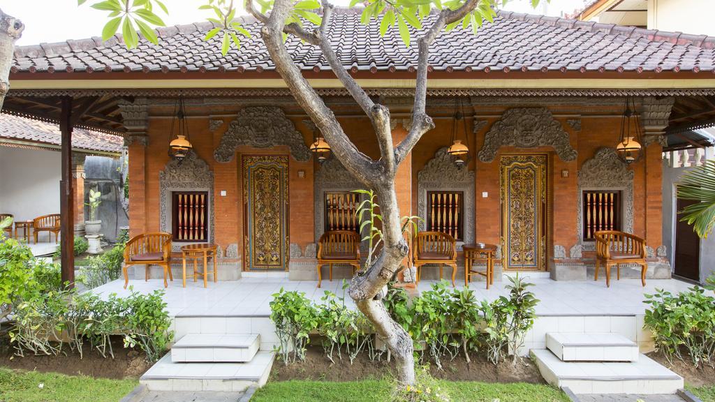 Hotel Surya Tropical Kuta Kuta Lombok Habitación foto